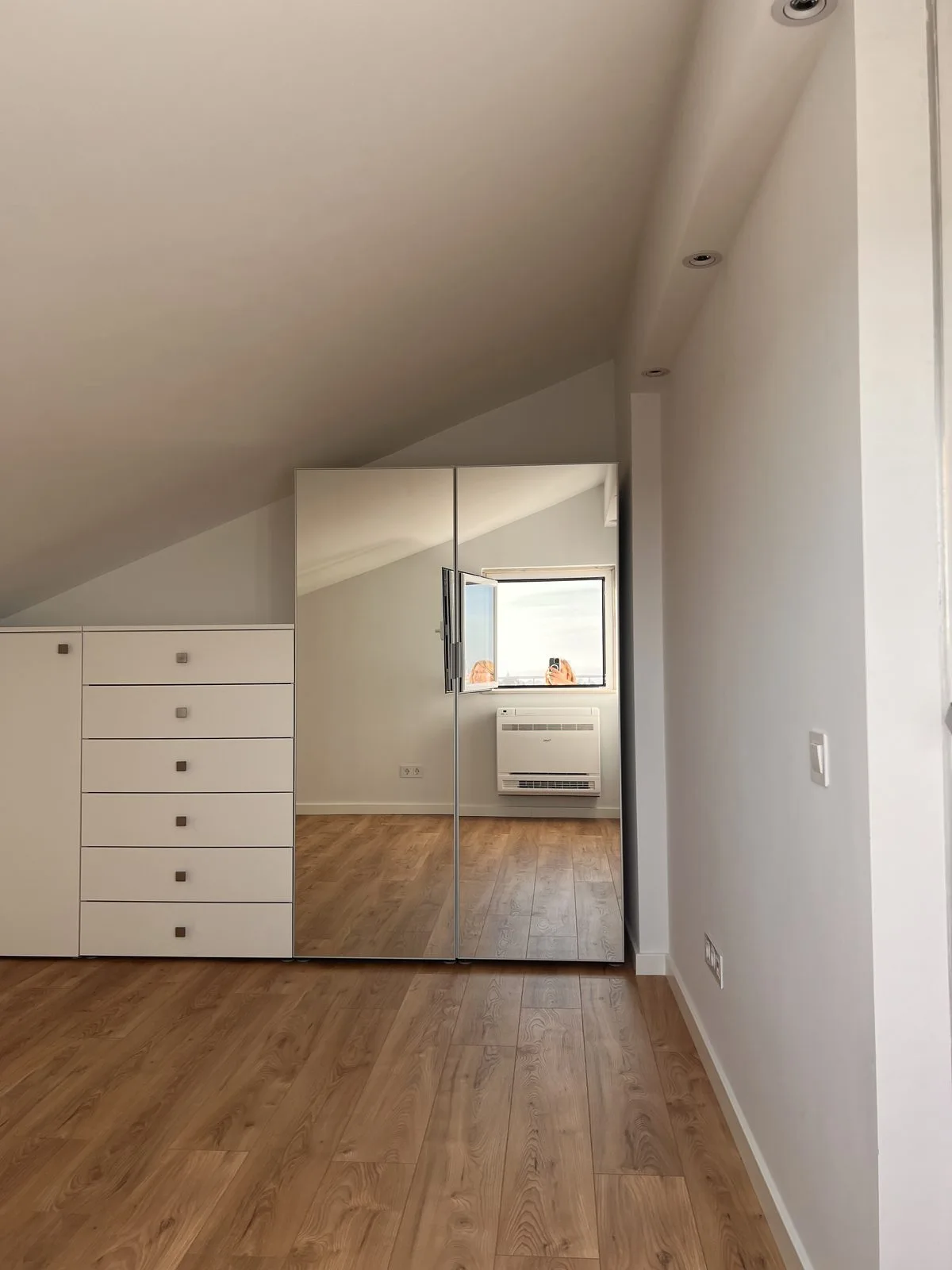 Second bedroom built-in storage — Alvide renovation by Maya's Homes