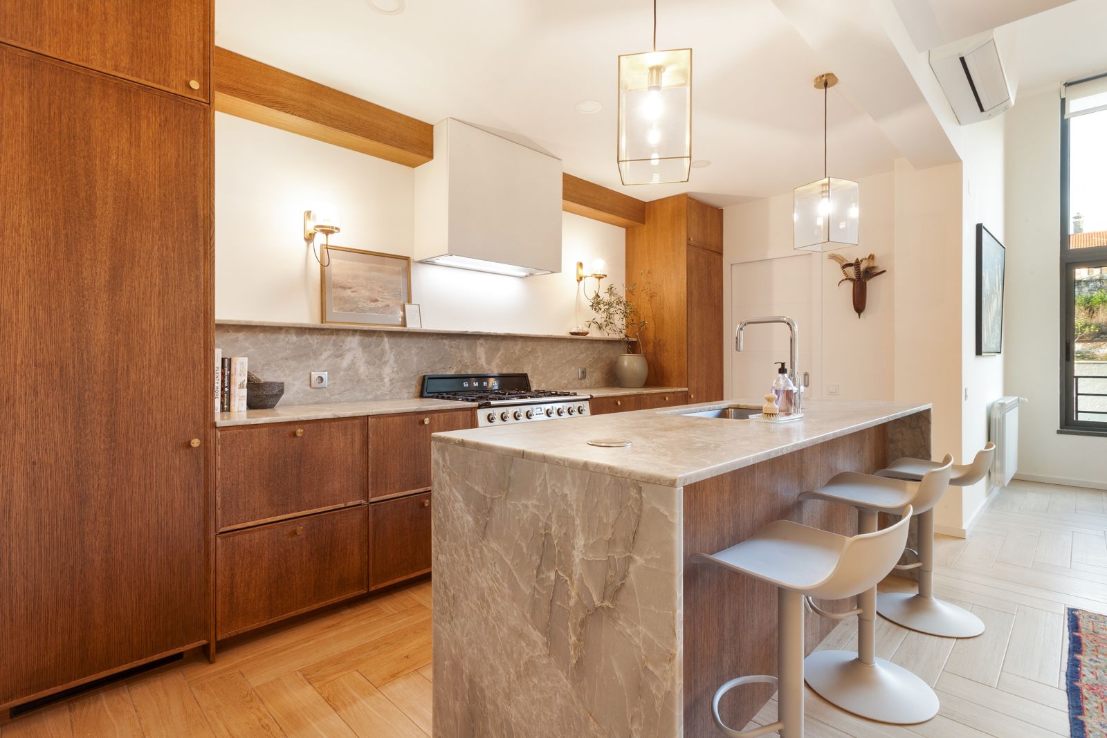 After — new kitchen with quartz island