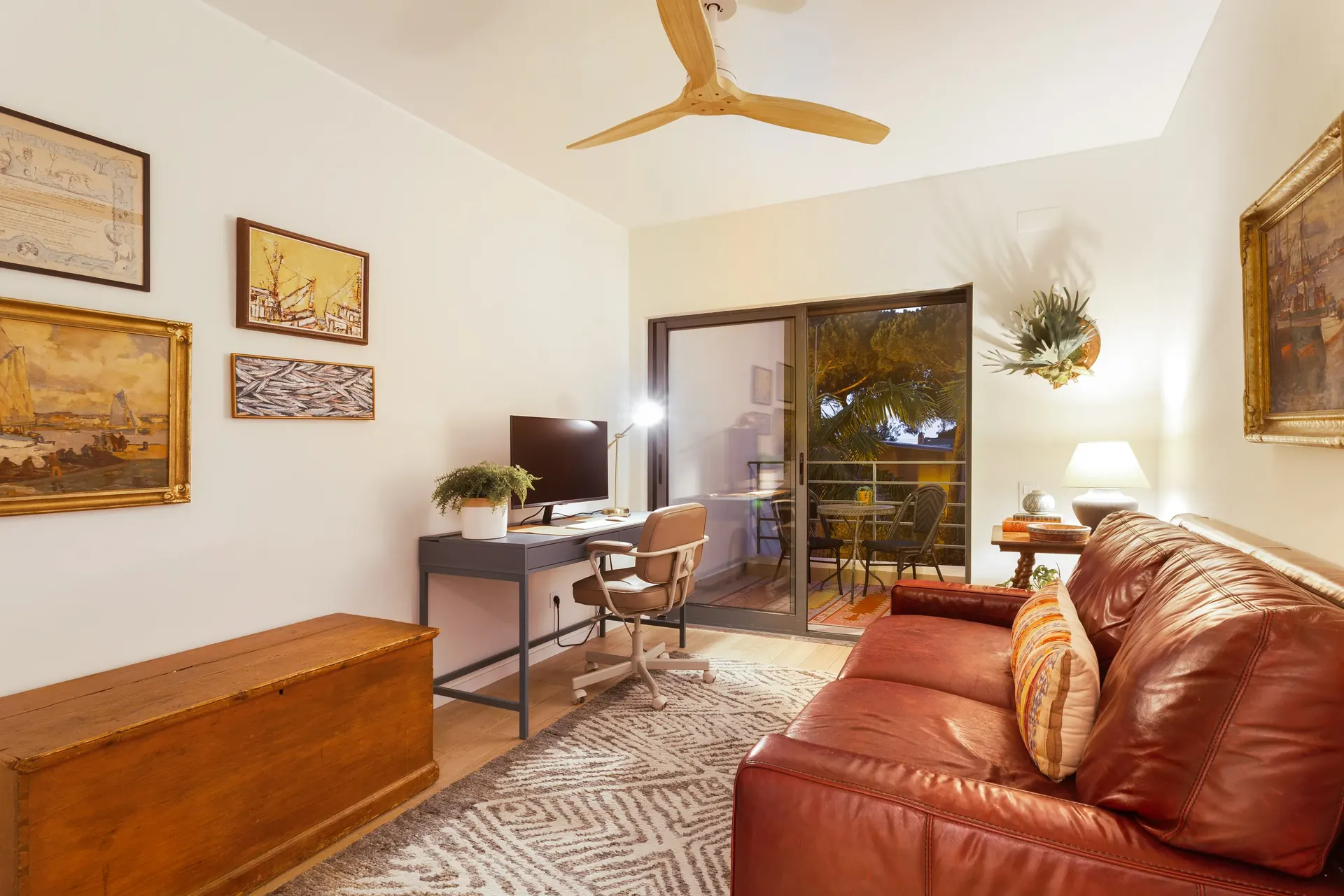 Office desk with built-in shelving — Riviera villa renovation Cascais by Maya's Homes