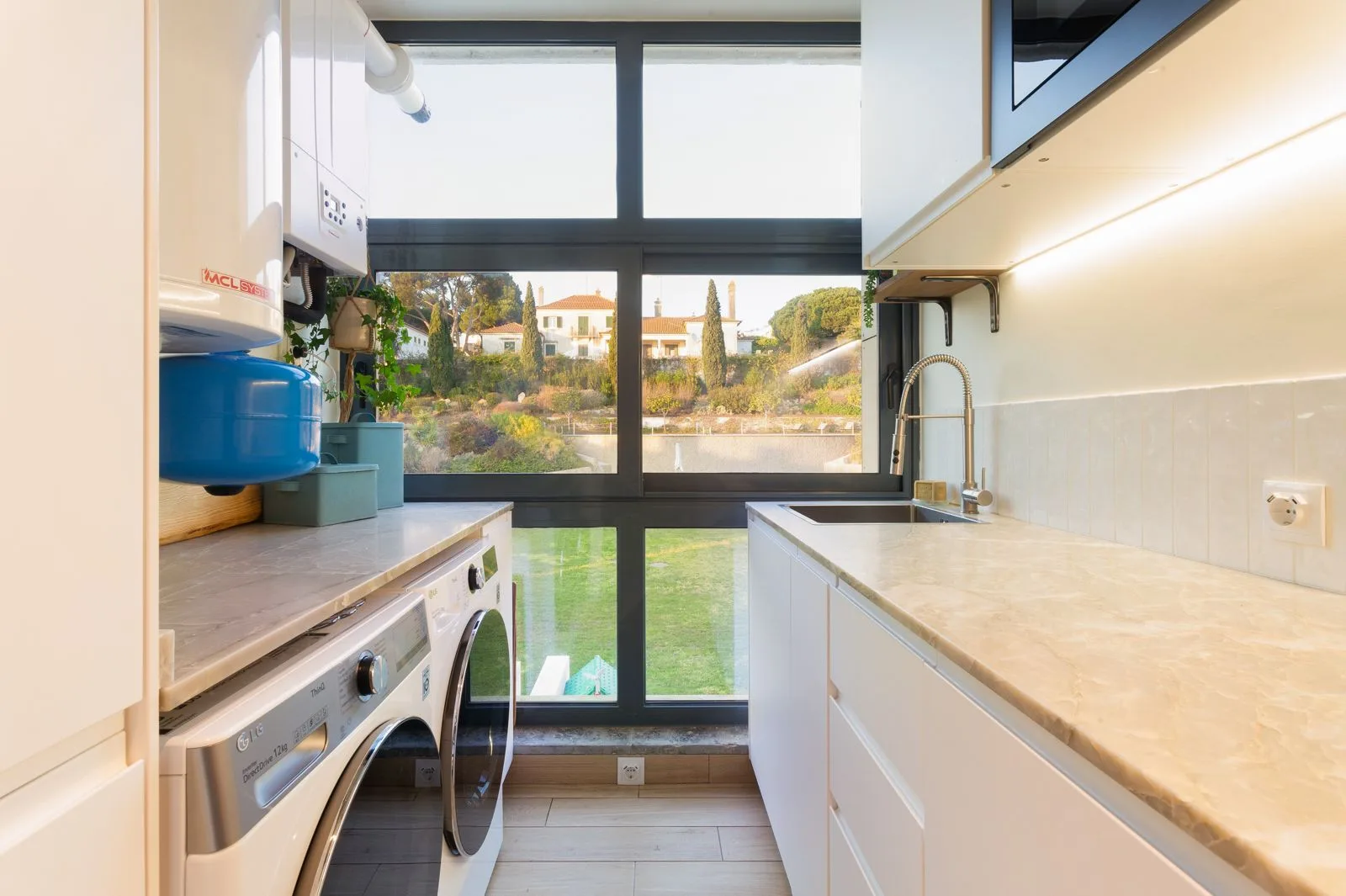 Utility room — Riviera villa by Maya's Homes