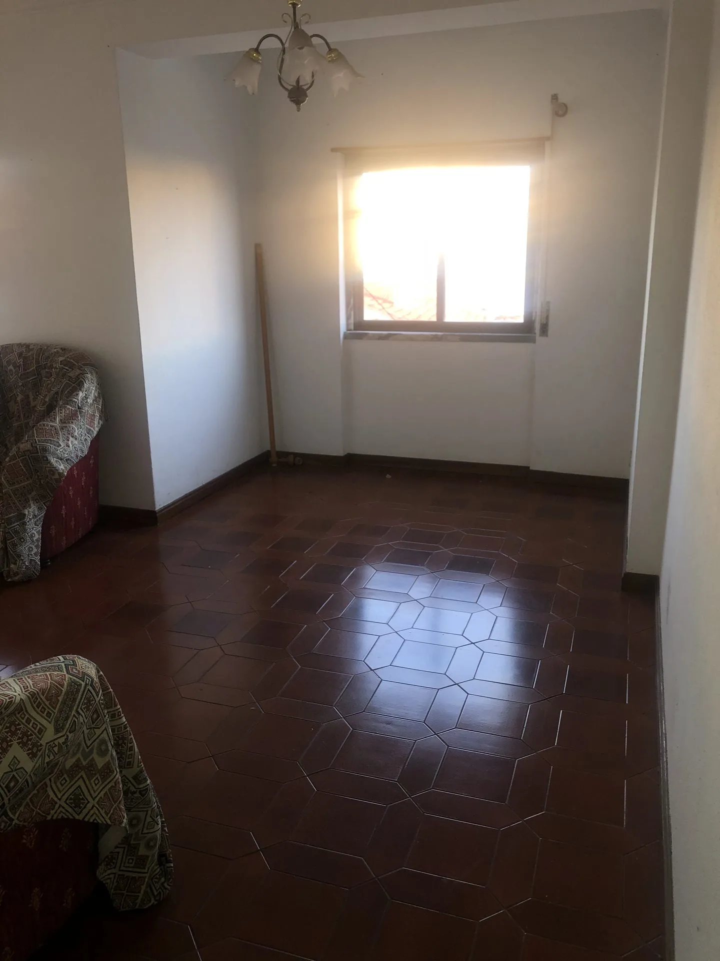Before — original bedroom in Figueiras apartment, Torre Cascais